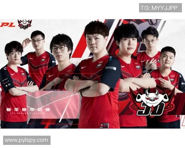 FPX战队防守策略解析：如何在英雄联盟中构建坚不可摧的防线